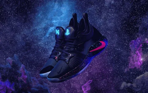 Nike PG2: Basketbolcu Paul George için PlayStation temalı özel ayakkabı