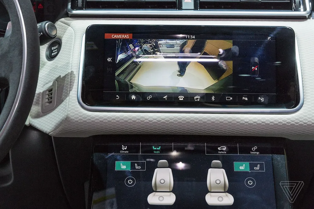 Panasonic araç içi bilgi ve eğlence sistemlerini dijital asistanlarla destekliyor