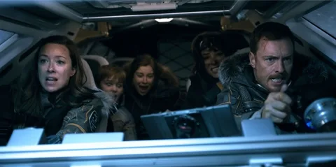Netflix Lost in Space’in gösterim tarihini yeni bir fragmanla açıkladı