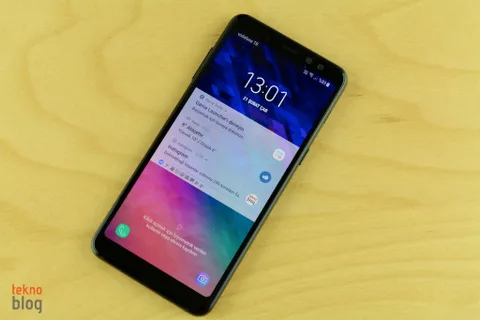 Samsung Galaxy S10+ çift ön kamerayla mı gelecek?
