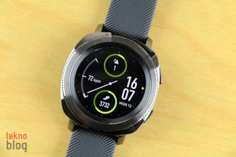 Samsung Wear OS işletim sistemli saat üretme konusunda ciddi görünüyor