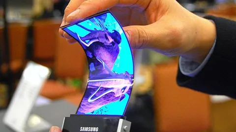 Samsung’un ipuçları Galaxy X’in 2018’de çıkması ihtimalini artırıyor