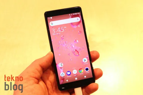 Sony çerçevesiz Xperia cihazlarının ipucunu verdi
