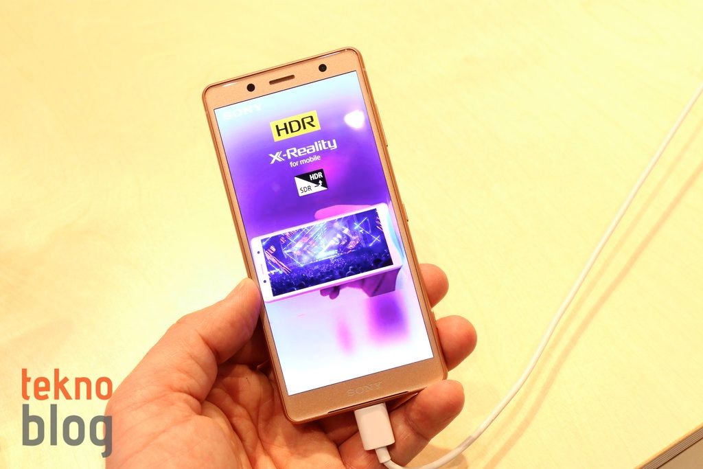 Sony Xperia XZ2 ve Xperia XZ2 Compact Ön İnceleme – Video