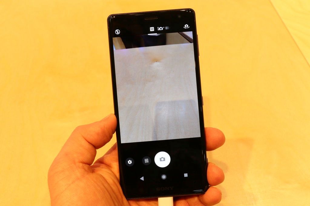 Sony Xperia XZ2 ve Xperia XZ2 Compact Ön İnceleme – Video