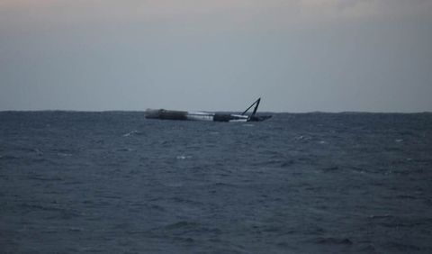 SpaceX’in Falcon 9 roketi Atlas Okyanusu’na inişinde hayatta kalmayı başardı