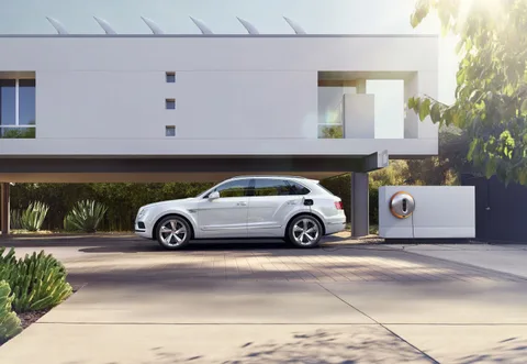 Bentley elektrik dönüşümünün yol haritasını açıkladı