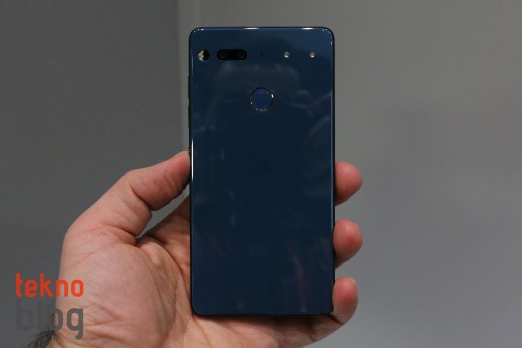 Essential Phone Ön İnceleme – Video