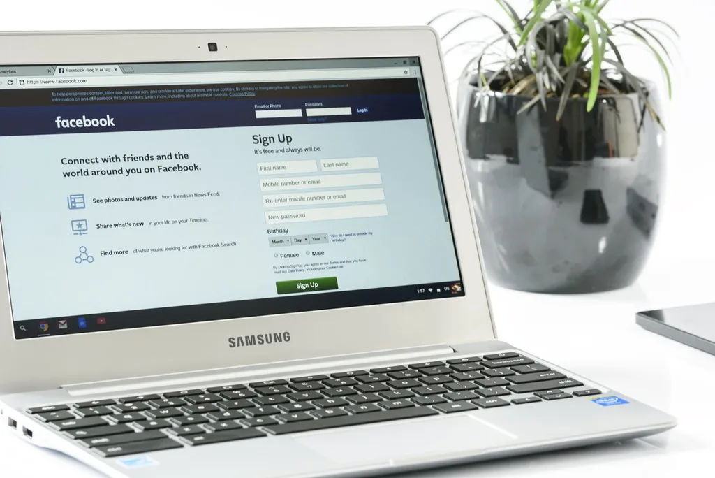 Facebook hesabı nasıl silinir?