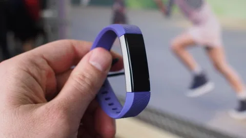Fitbit Ace ile çocukları daha hareketli olmaları için teşvik edecek