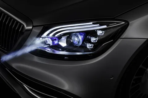 Mercedes akıllı far teknolojisini Maybach’ta kullanacak