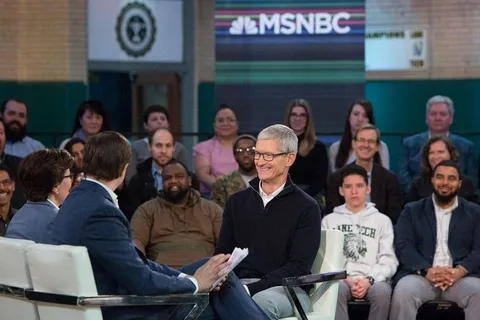 Apple CEO’su Tim Cook: İnternette beni takip eden reklamlardan ürküyorum