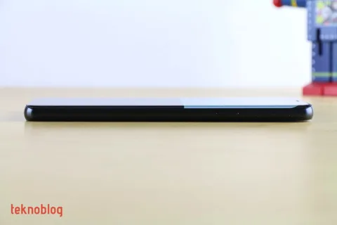 Galaxy S10+’ta pil büyürken kasa incelecek