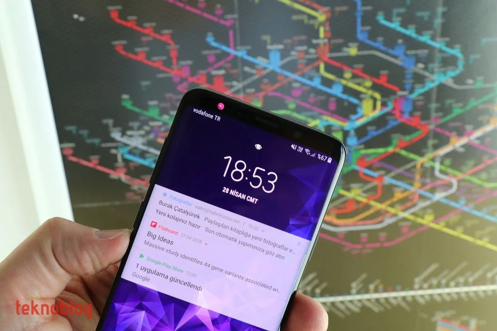 Samsung Galaxy S10 serisi belirgin tasarım değişiklikleriyle gelecek