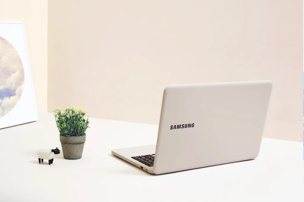 Samsung dizüstü bilgisayar serisine daha ucuz Notebook 3 ve Notebook 5’i ekledi
