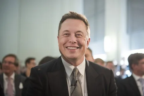 İngiltere’den Elon Musk’a Twitter daveti