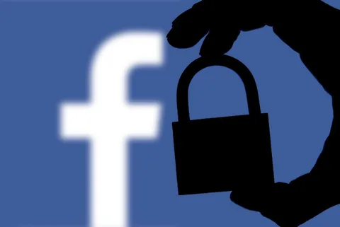 Facebook 1.5 milyon yeni kullanıcının adres defterini “yanlışlıkla” kaydetmiş