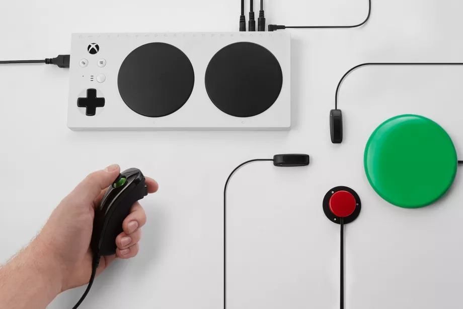 Xbox Adaptive Controller: Microsoft’tan engelli oyuncular için özel kumanda