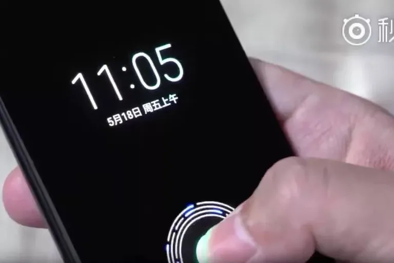 Xiaomi Mi 8 ekrana yerleştirilmiş parmak izi okuyucusuyla gelecek – Video