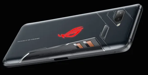 ROG Phone: Asus’un beklenen oyun telefonu tanıtıldı