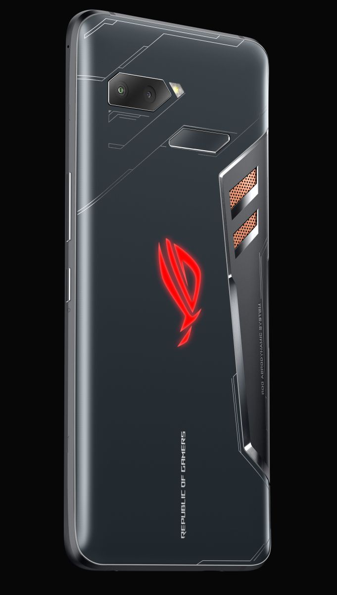 ROG Phone: Asus’un beklenen oyun telefonu tanıtıldı