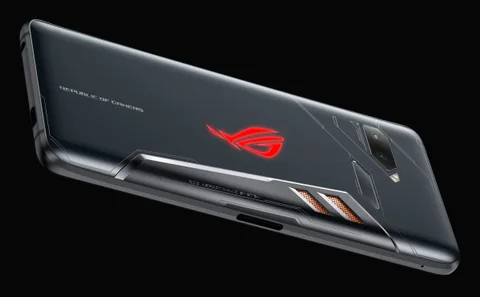 Asus ROG Phone’un daha düşük fiyatlısı yolda
