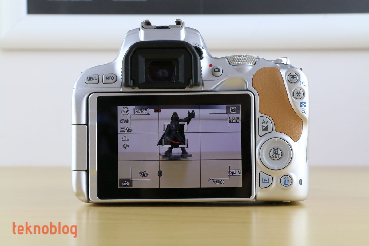 Canon EOS 200D İncelemesi