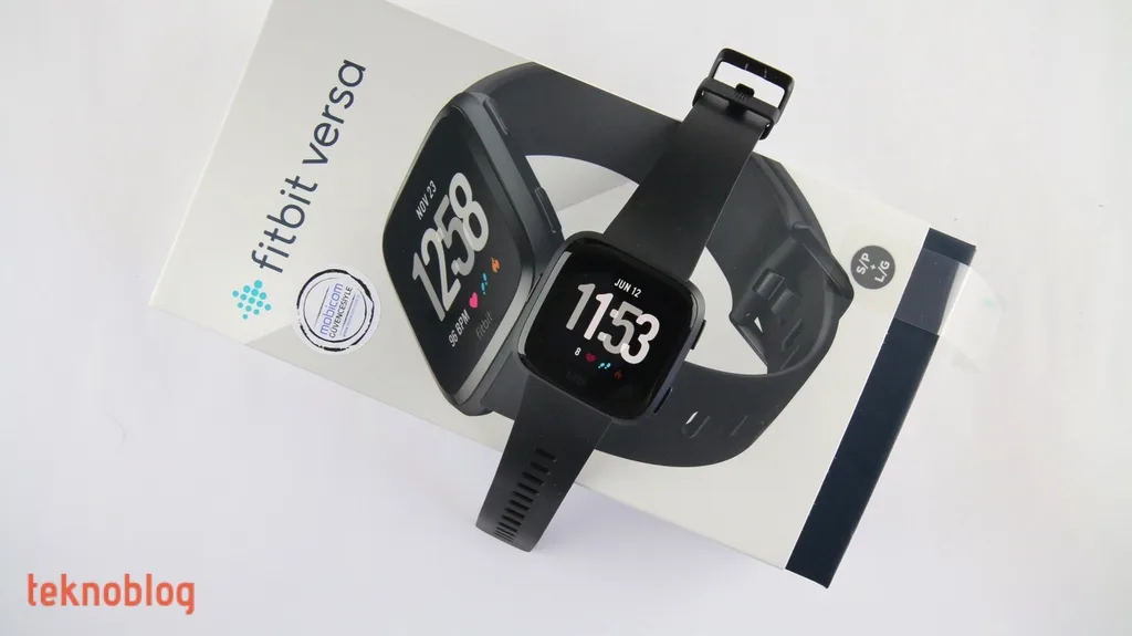 Video: Fitbit Versa Kutusundan Çıkıyor