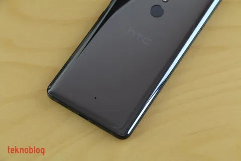 HTC akıllı telefon pazarında var olma inadından vazgeçmiyor