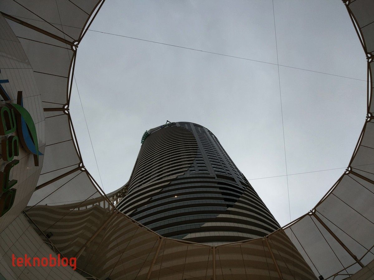 HTC U12+ İncelemesi