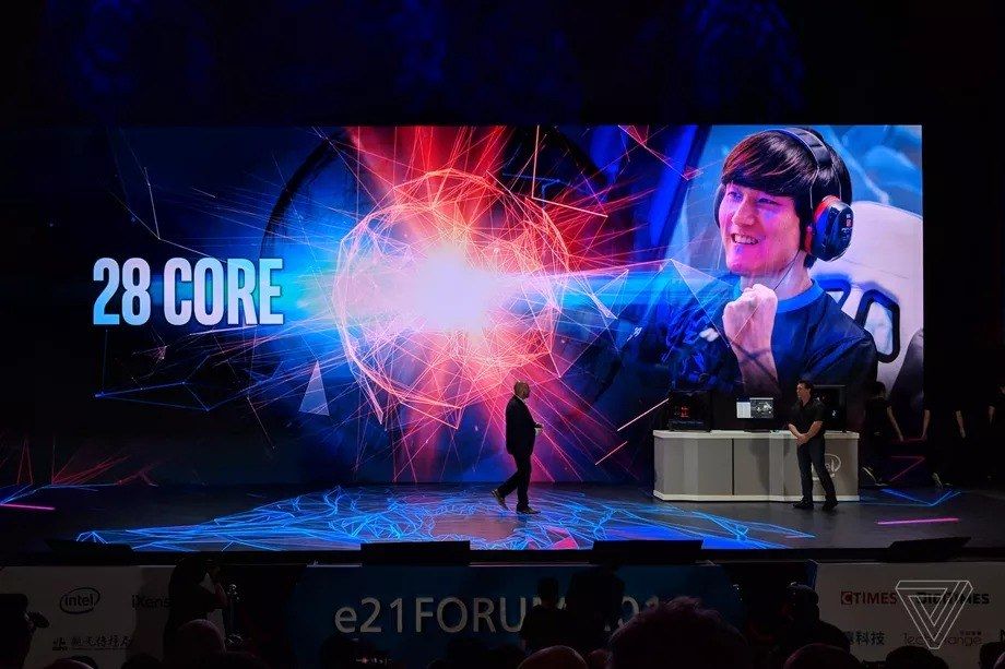 intel 28 çekirdekli işlemci