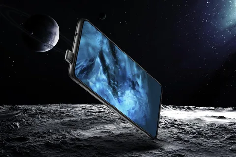 Vivo NEX tanıtıldı: Çentiksiz çerçevesiz ekran, açılır ön kamera mekanizması