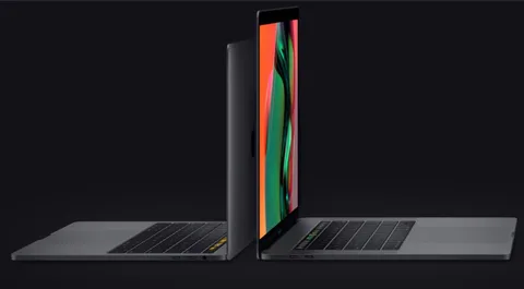 Apple MacBook Pro serisine yeni ve daha güçlü seçenekler ekledi