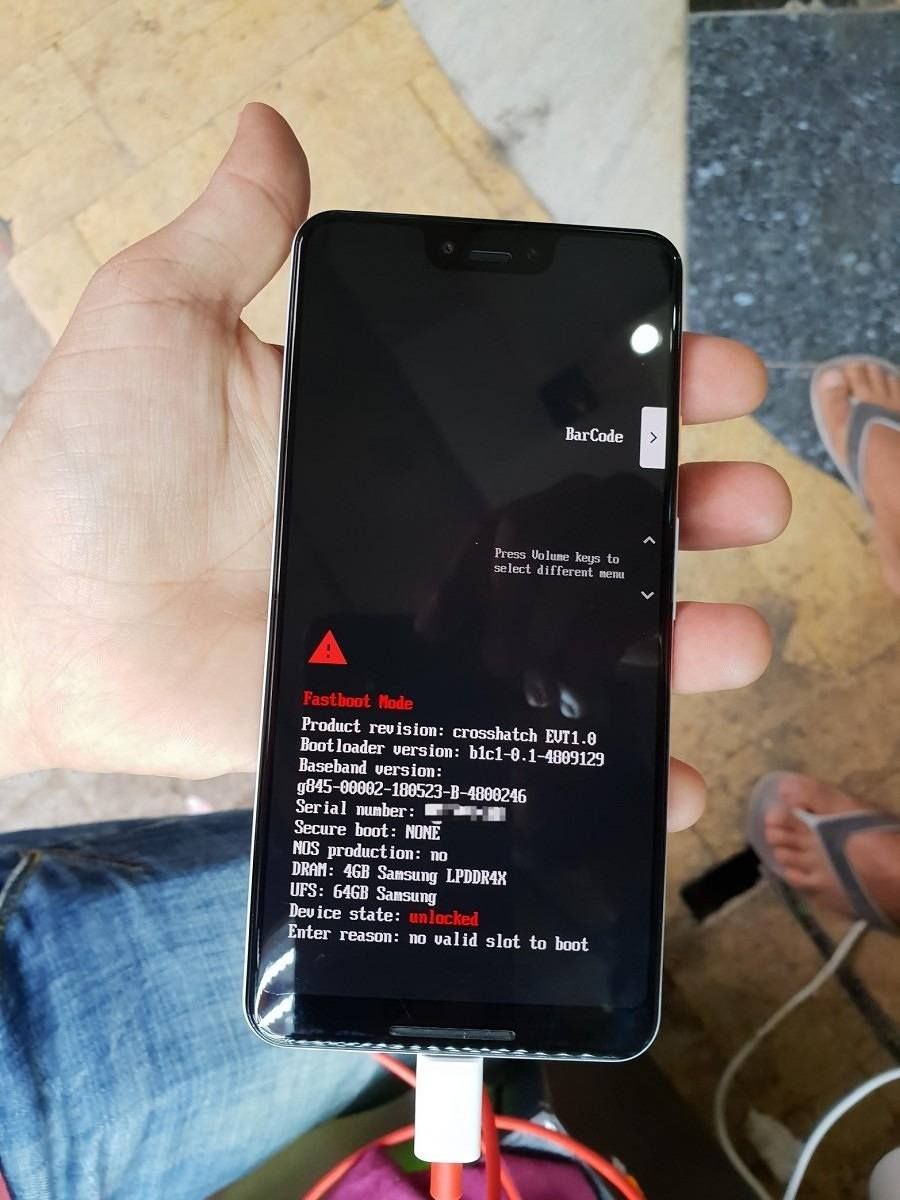 Beyaz Google Pixel 3 XL’e ait fotoğraflar internete sızdı