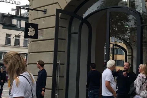 Apple Amsterdam mağazası aşırı ısınan iPad pili nedeniyle boşaltıldı