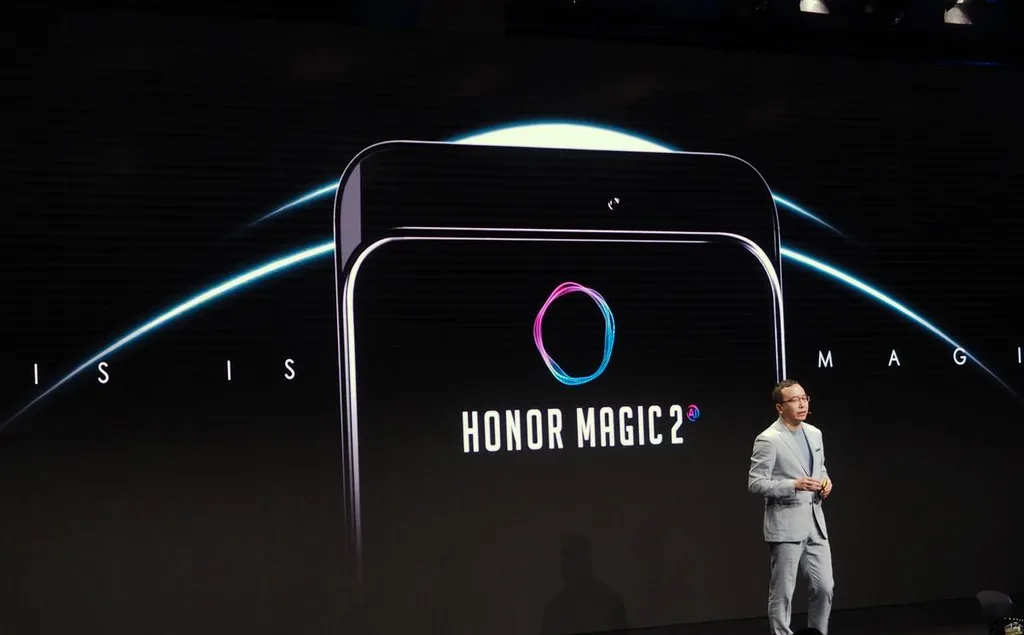 Honor Magic 2 ile çerçevesiz ekran yarışındaki yerini alacak
