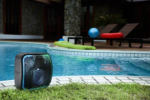 Sony XB501G LED boyutu ve Google Asistan desteğiyle dikkat çekiyor