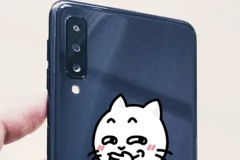 Samsung Galaxy A7 (2018) sızıntısı üç lensli arka kamerayı gösteriyor