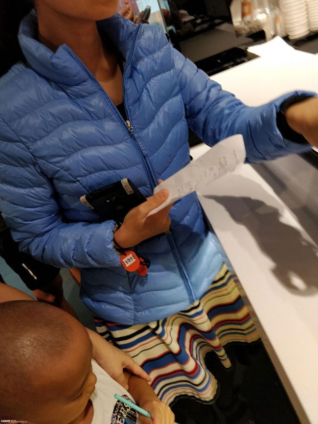 Huawei Mate 20 ve Mate 20 Pro sızıntıları telefonların ön panelini gösteriyor