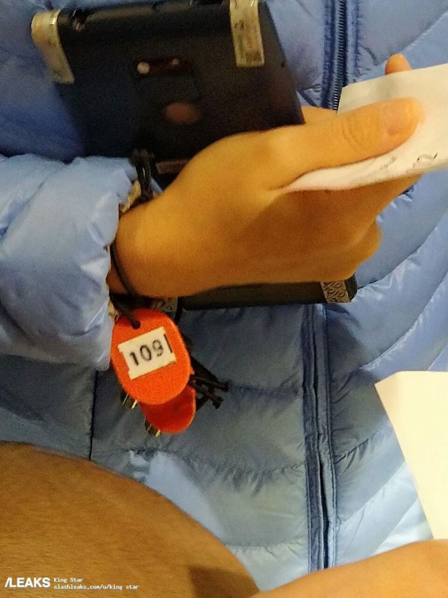 Huawei Mate 20 ve Mate 20 Pro sızıntıları telefonların ön panelini gösteriyor