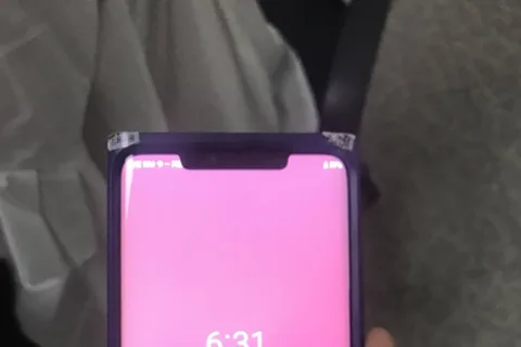 Huawei Mate 20 Pro sızıntısı 6.9 inç kavisli ekranı gösteriyor