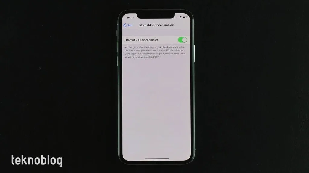 iOS 12: Otomatik Güncellemeler nasıl açılır?