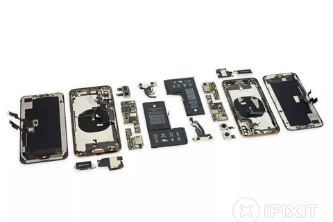 iFixit’in iPhone Xs ve Xs Max’i söküm işleminden neler çıktı?