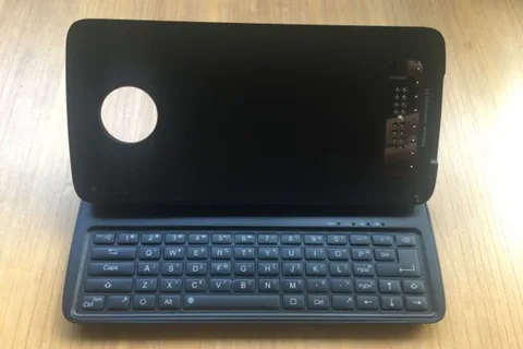 Livermorium Moto Z için klavye Mod’u projesini rafa kaldırdı