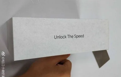 İnternete sızan OnePlus 6T kutusu yeni bir özelliği işaret ediyor