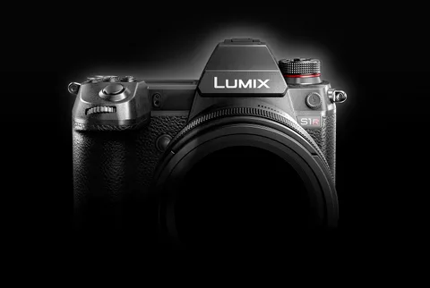Panasonic Lumix S1 ve Lumix S1R aynasız kameralarını tanıttı