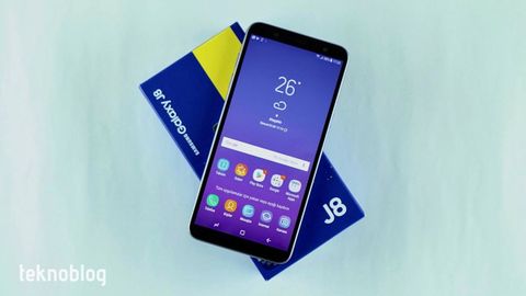 Video: Samsung Galaxy J8 Kutusundan Çıkıyor (Ön İnceleme)