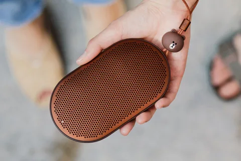 Beoplay P2 Brown: Line ve Bang & Olufsen’den özel hoparlör