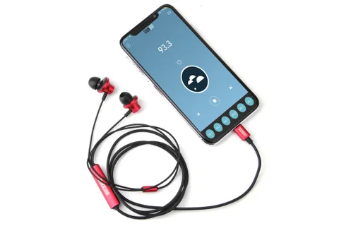 Blackloud AF1 kulaklık iPhone’da internetsiz FM radyo deneyimi yaşatıyor