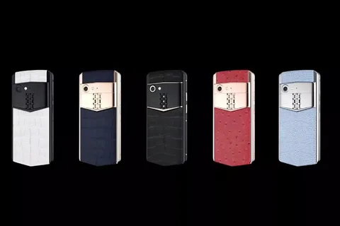 Vertu Aster P Android telefon ile sahalara geri döndü